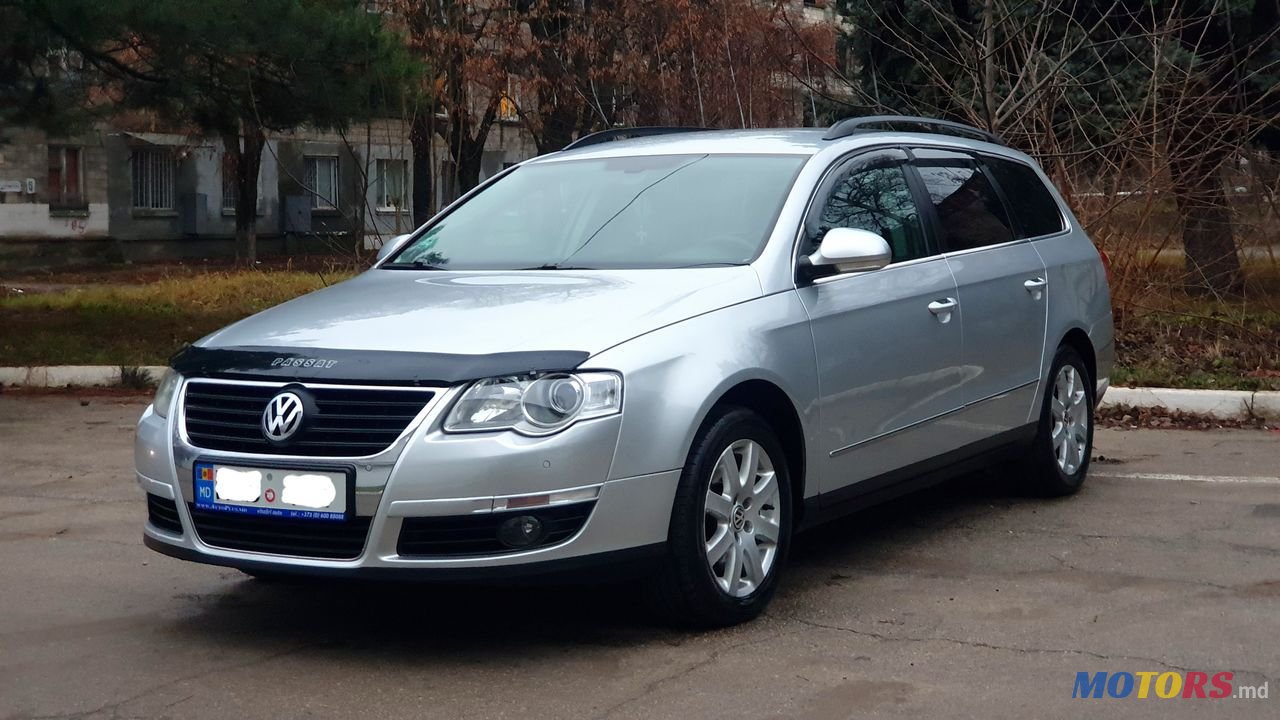 2009' Volkswagen Passat photo #1