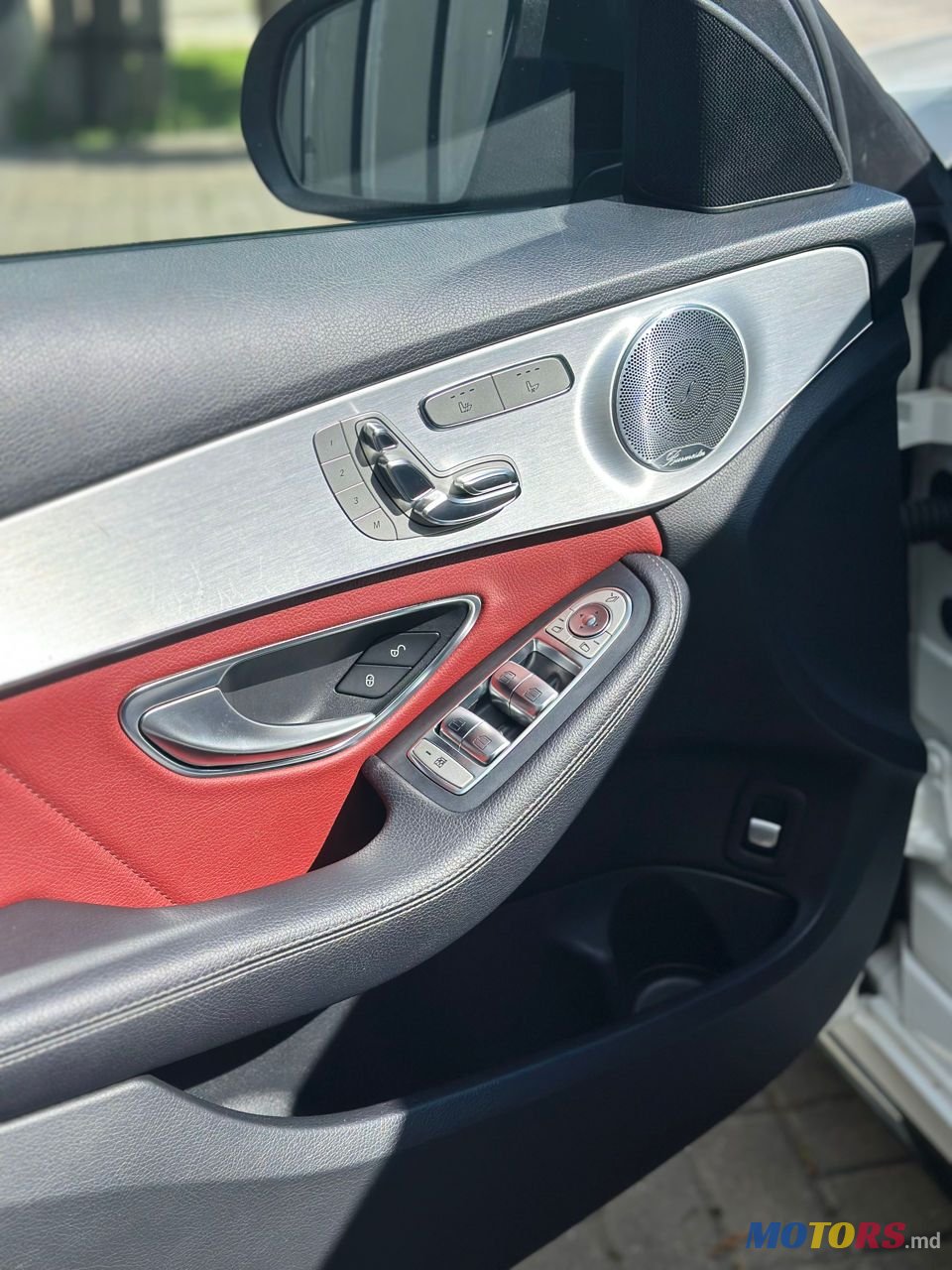 2016' Mercedes-Benz C-Class photo #6