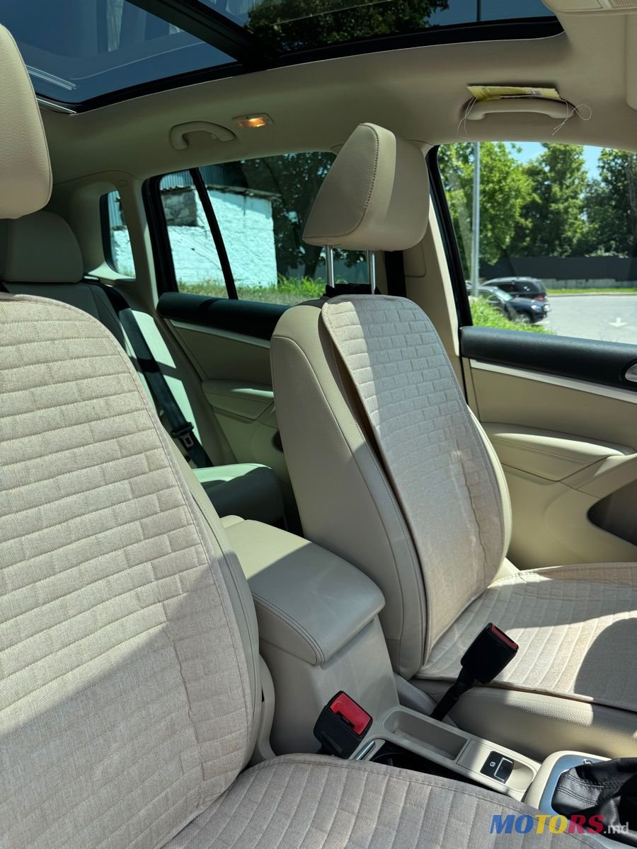 2014' Volkswagen Tiguan photo #5