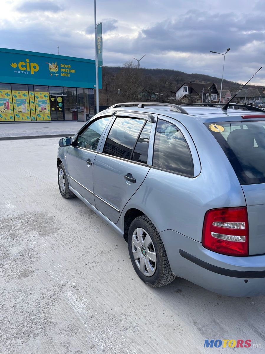 2005' Skoda Fabia photo #4