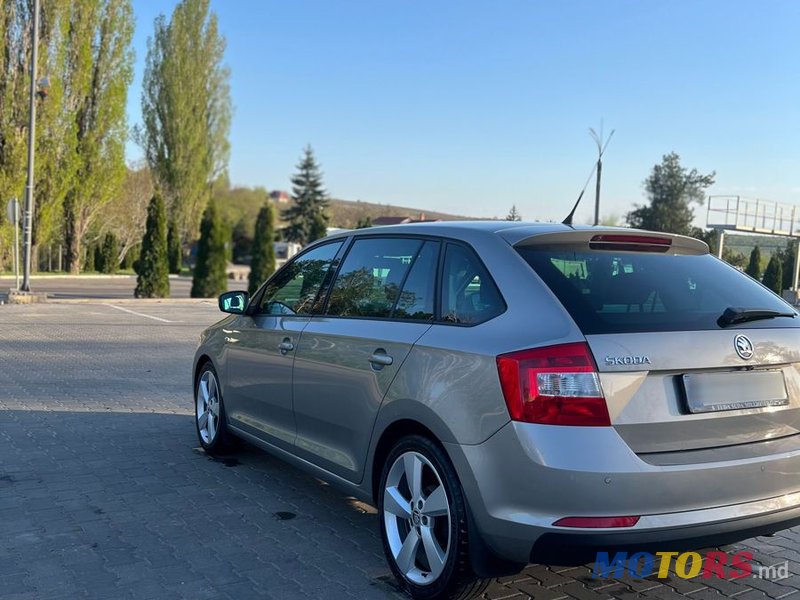 2013' Skoda Rapid photo #2