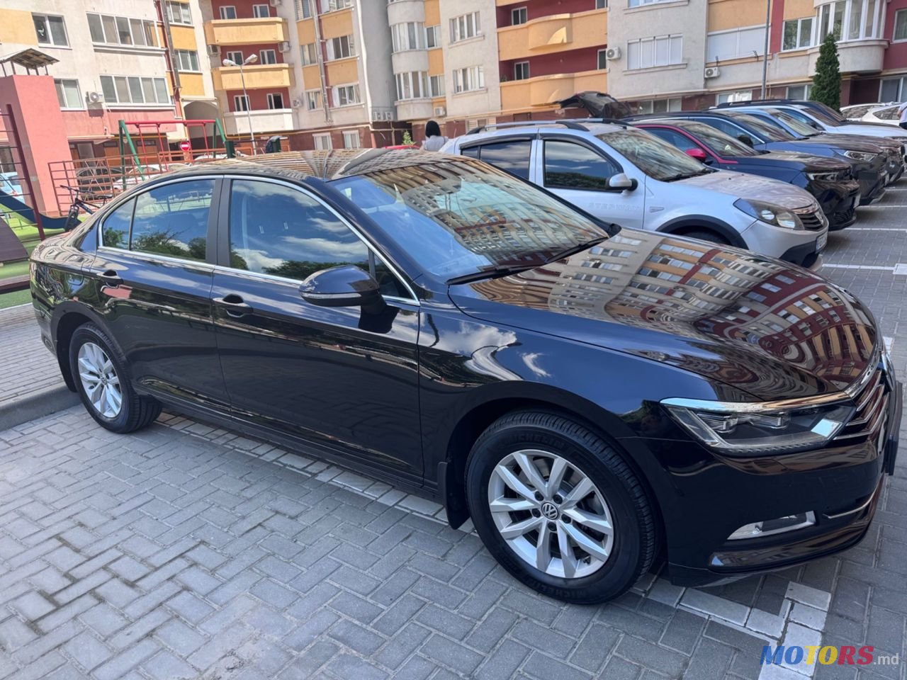 2019' Volkswagen Passat photo #2