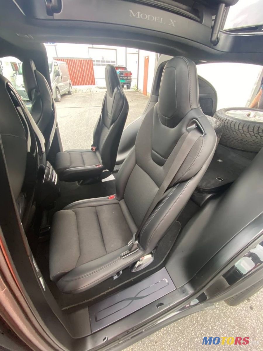 2017' Tesla Model X photo #5