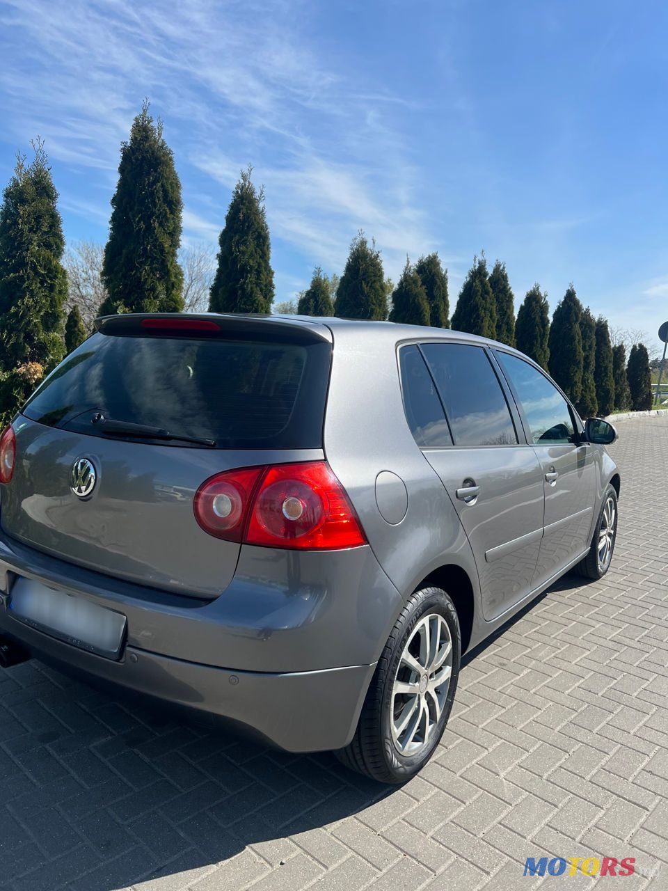 2005' Volkswagen Golf photo #4