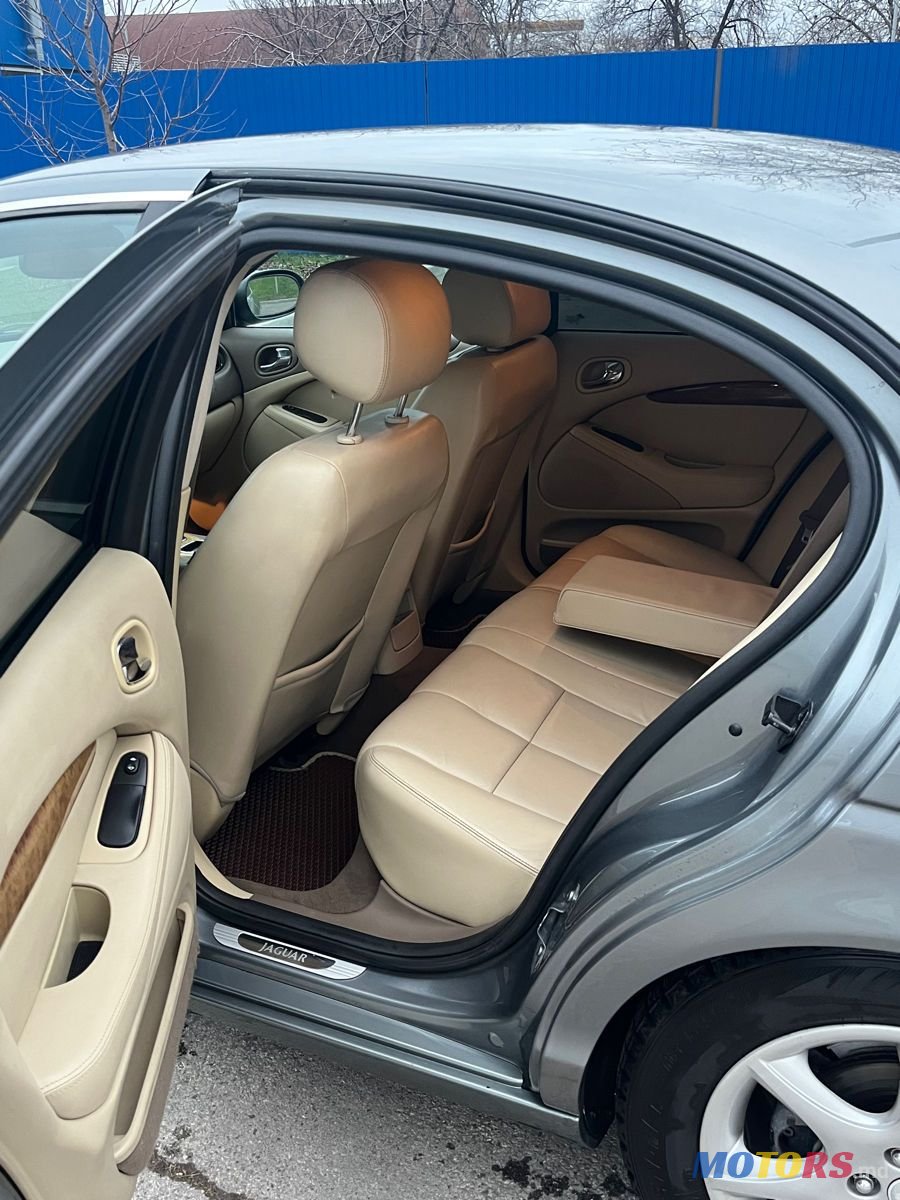 2005' Jaguar S-Type photo #5