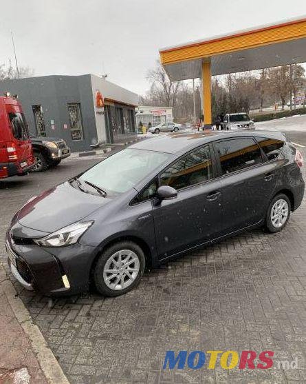 2015' Toyota Prius + photo #1
