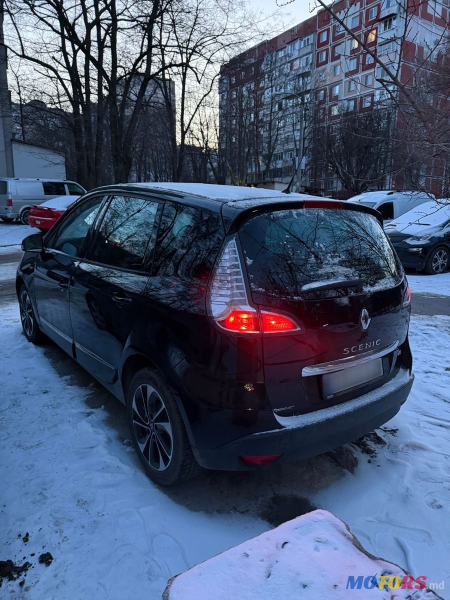2015' Renault Scenic photo #5