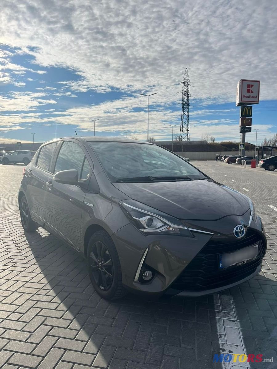 2019' Toyota Yaris photo #2