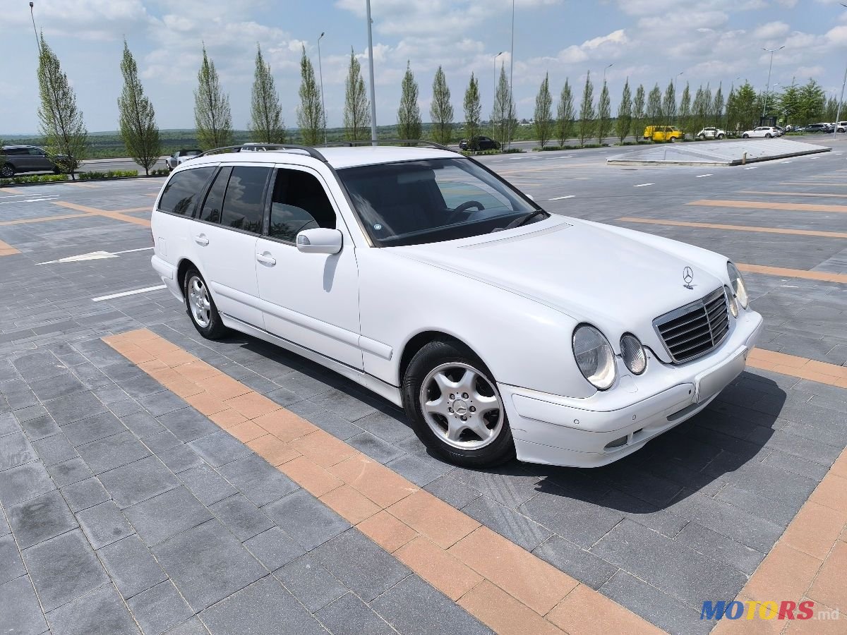 2001' Mercedes-Benz E-Class photo #1