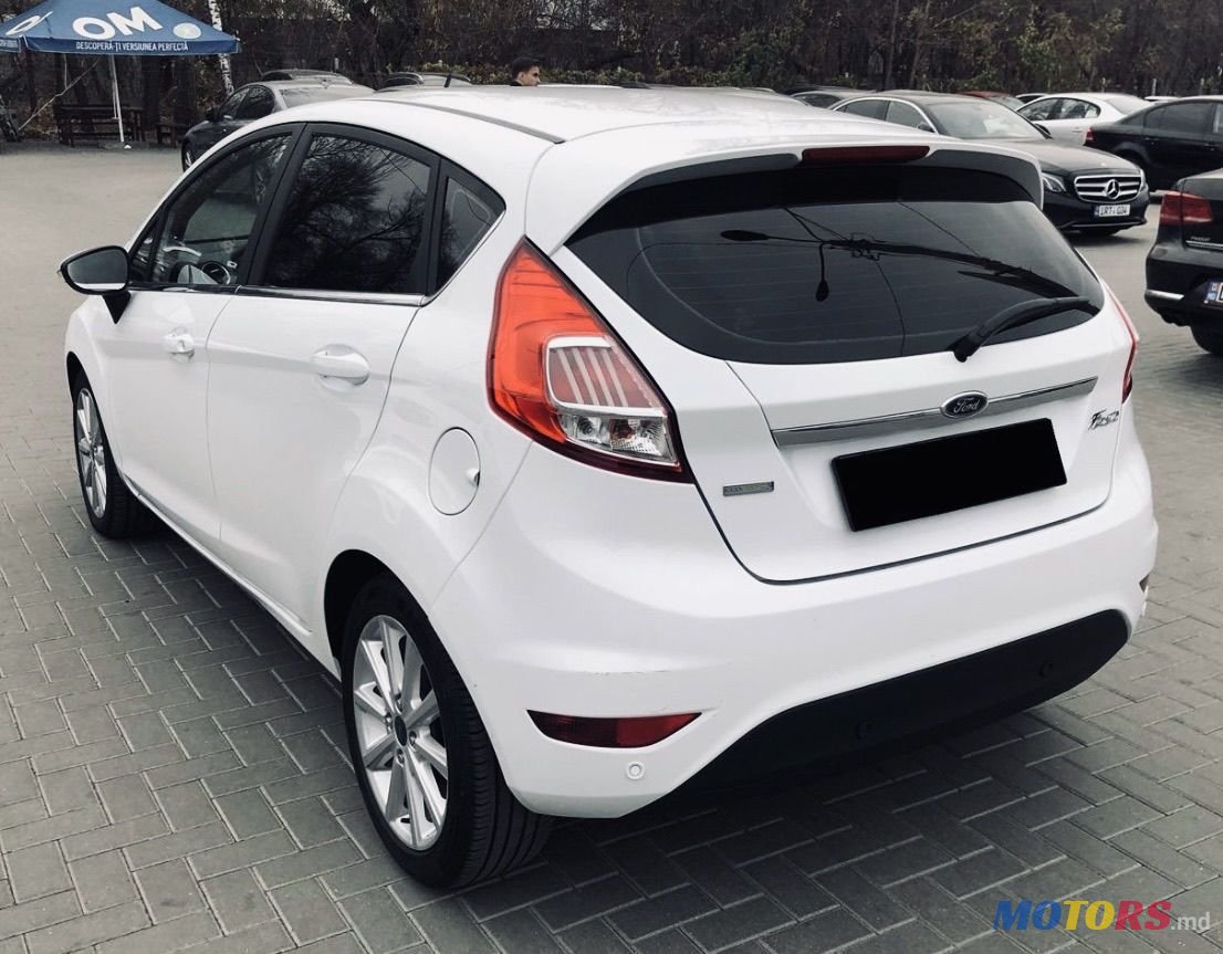 2016' Ford Fiesta photo #4