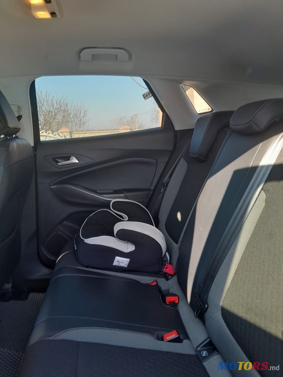 2020' Opel Grandland X photo #3