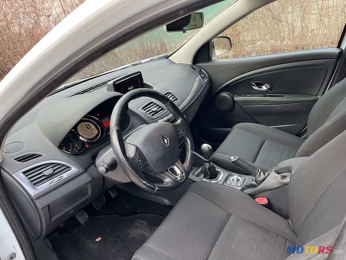 2015' Renault Megane photo #6