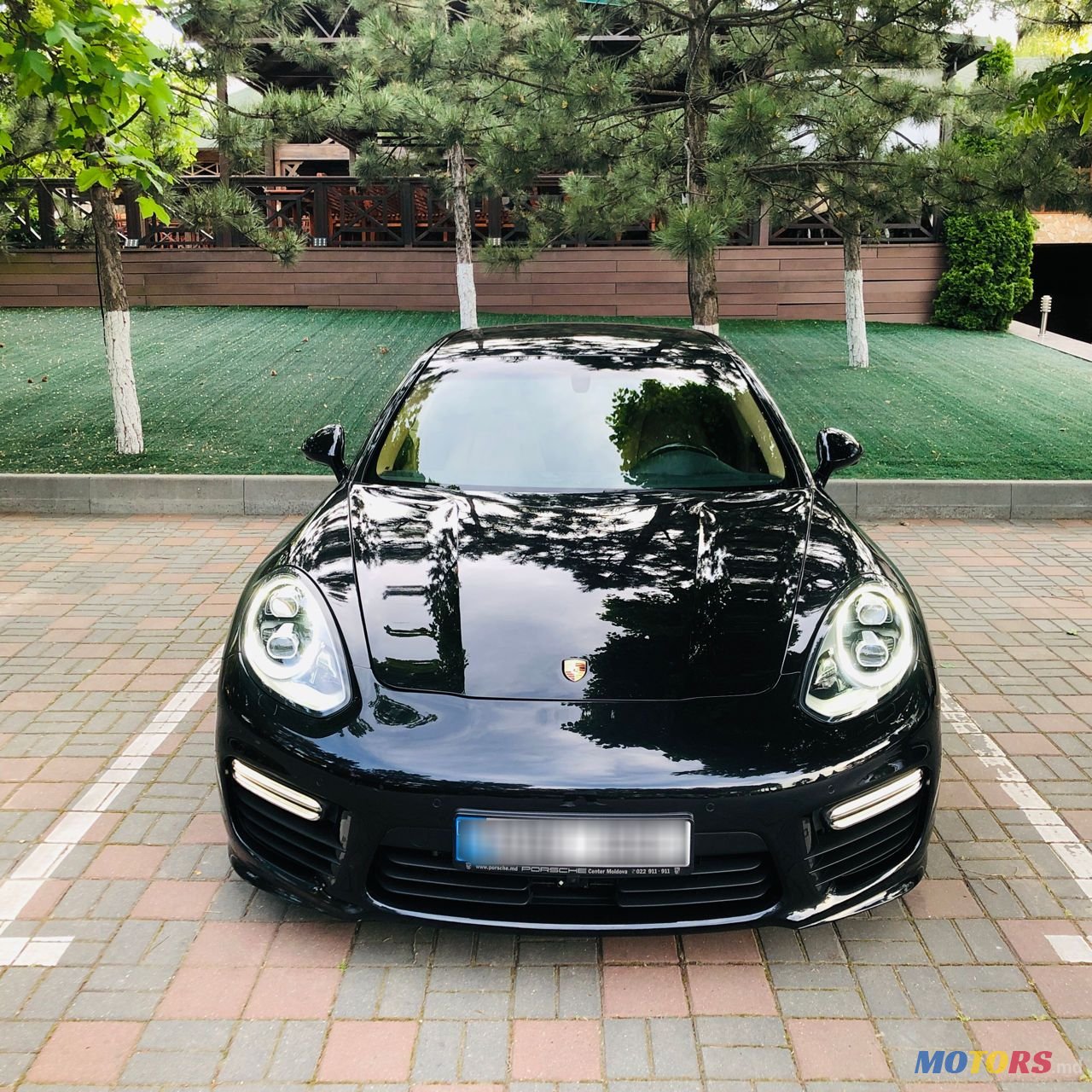 2014' Porsche Panamera photo #1