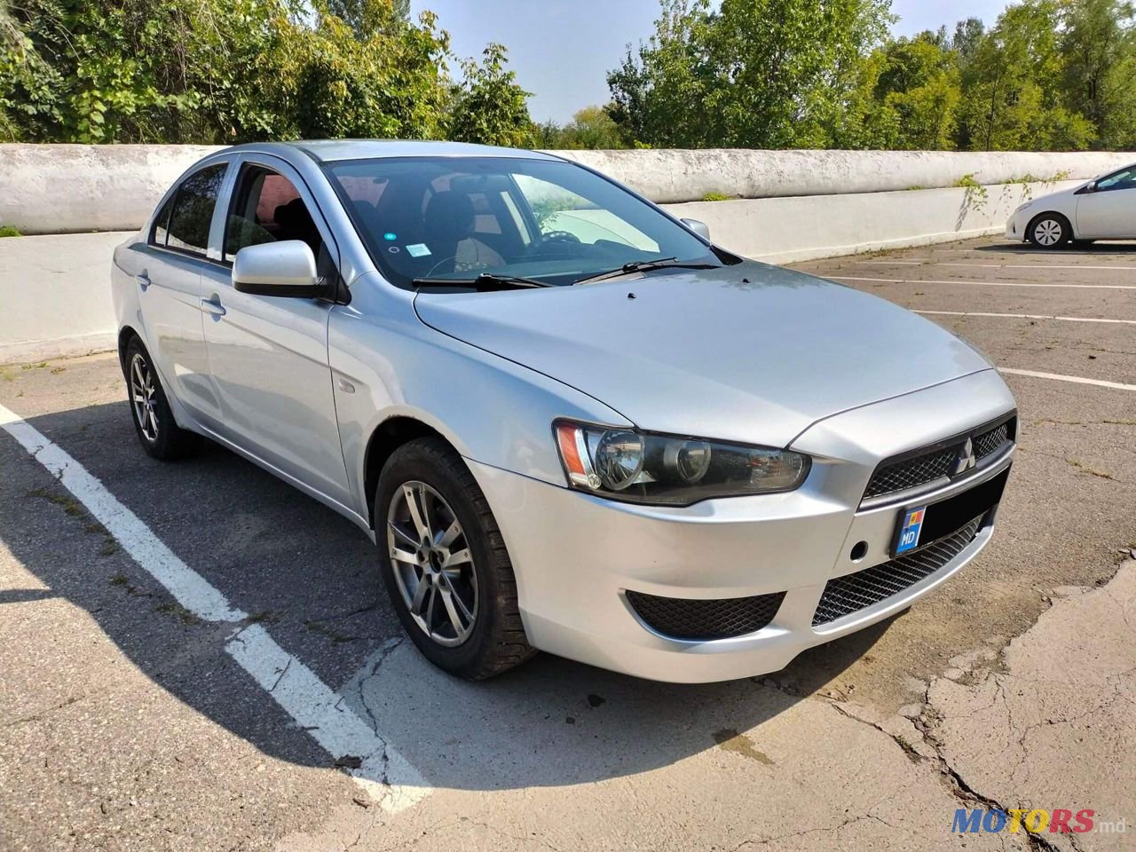 2010' Mitsubishi Lancer photo #3