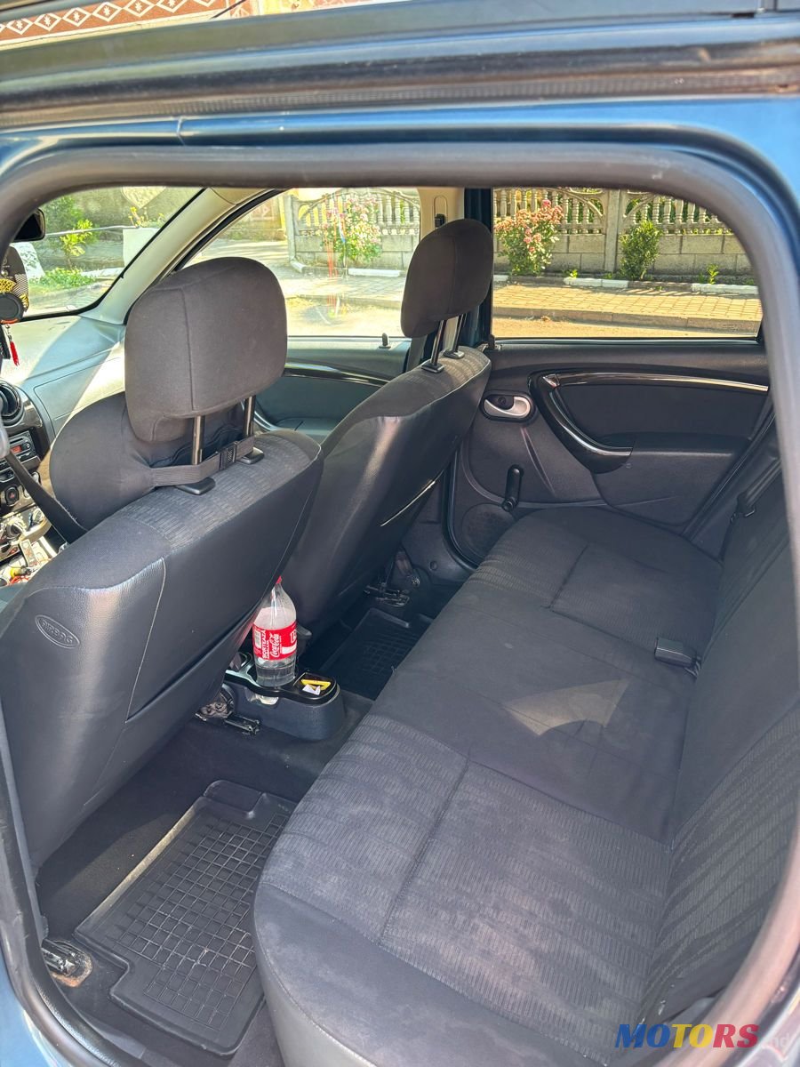 2011' Dacia Duster photo #5