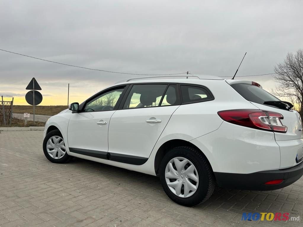 2013' Renault Megane photo #6