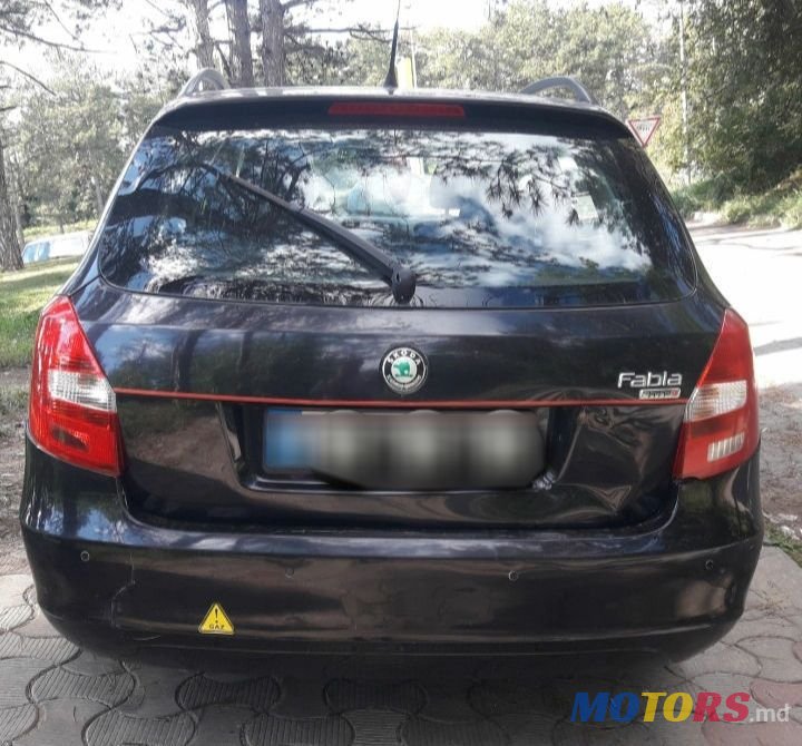 2010' Skoda Fabia photo #2