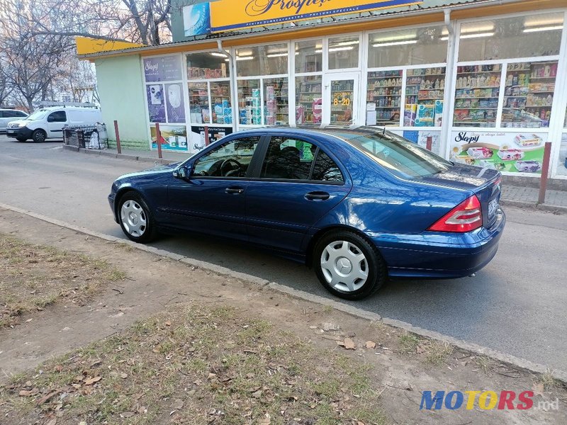 2005' Mercedes-Benz C-Class photo #5