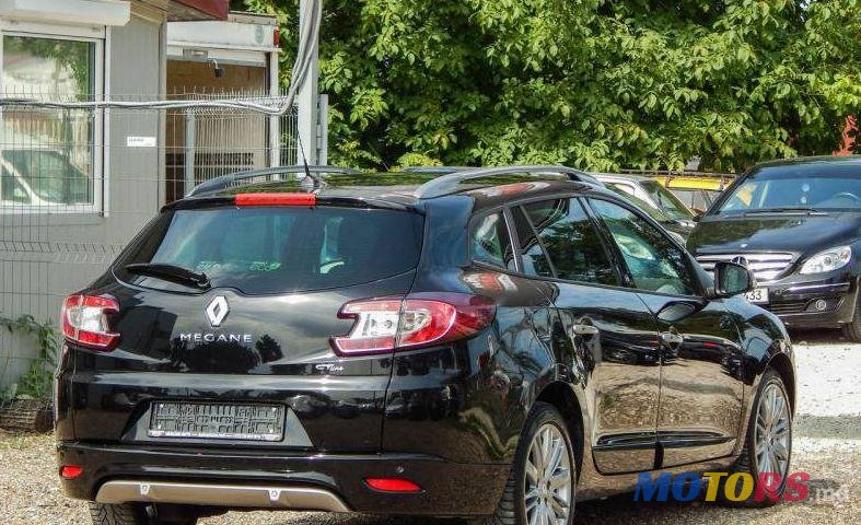 2015' Renault Megane photo #1