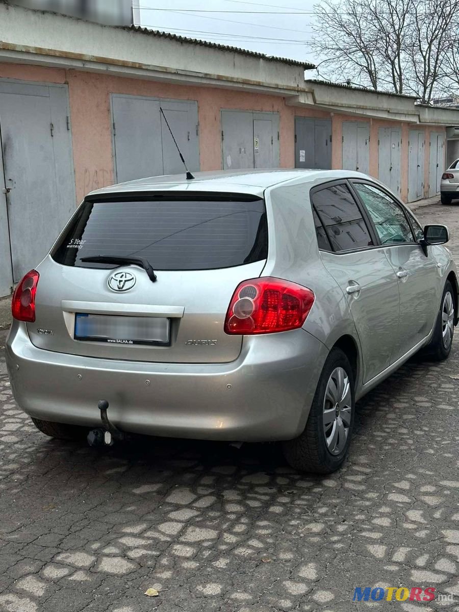 2008' Toyota Auris photo #4