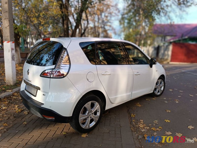 2012' Renault Scenic photo #3