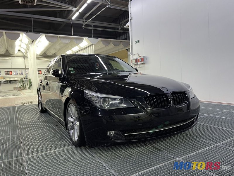 2008' BMW 5 Series photo #4