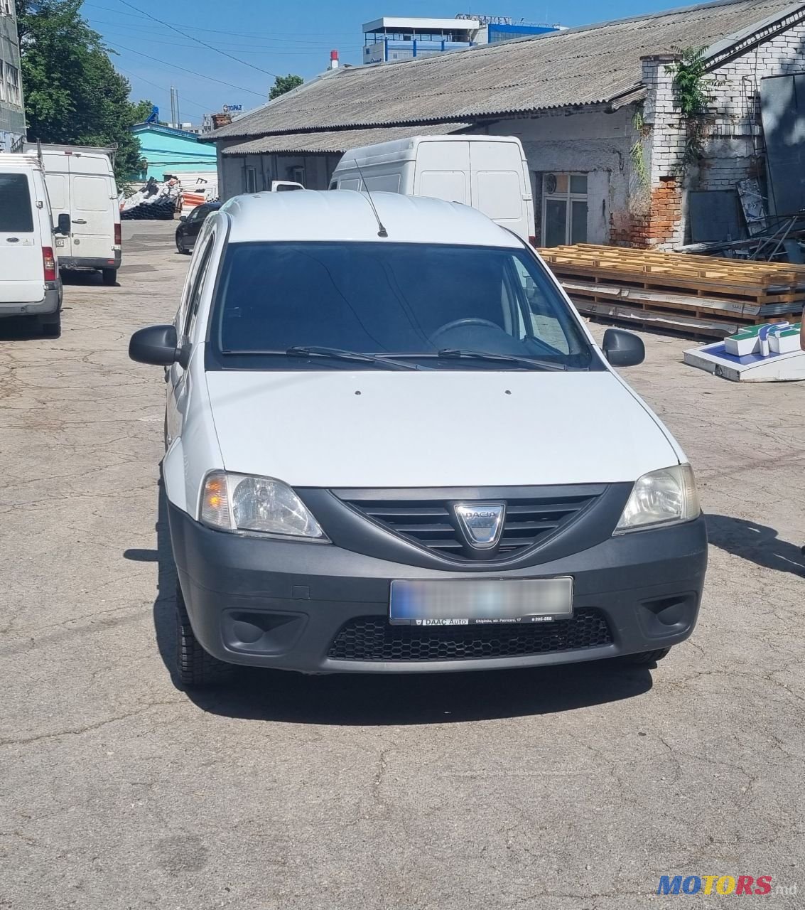 2011' Dacia Logan Van photo #1