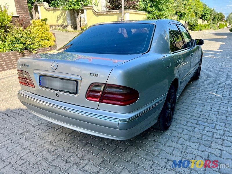 2001' Mercedes-Benz E Класс photo #4