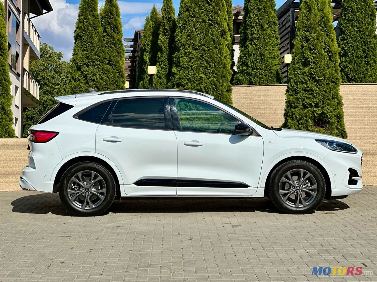 2022' Ford Kuga photo #4