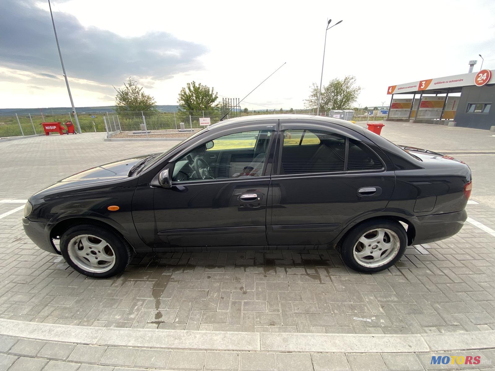 2005' Nissan Almera photo #4