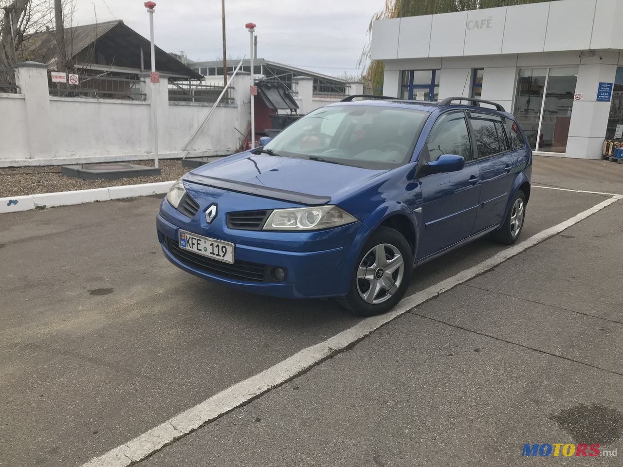 2008' Renault Megane photo #2