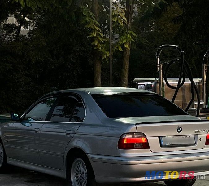 2001' BMW 5 Series photo #3