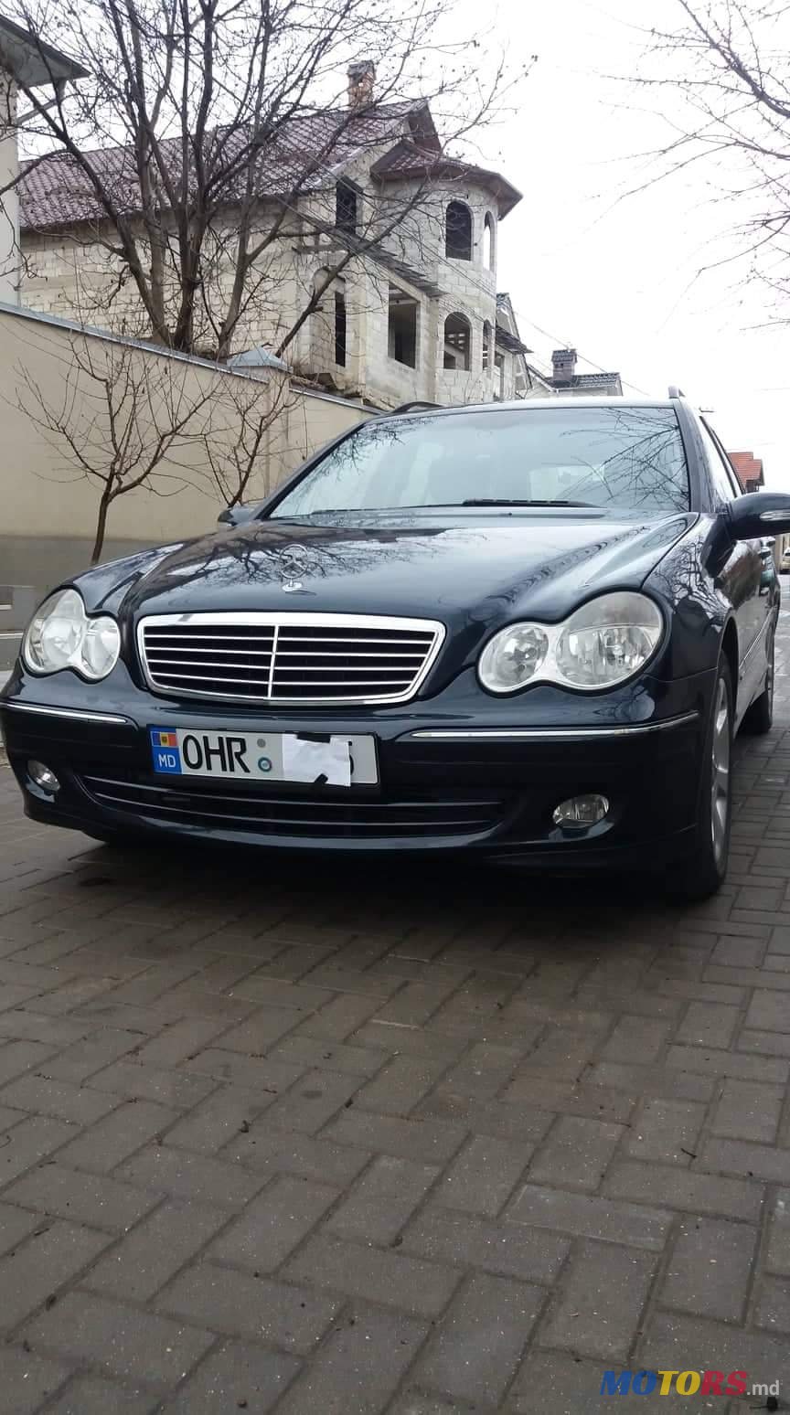 2004' Mercedes-Benz C-Class photo #1