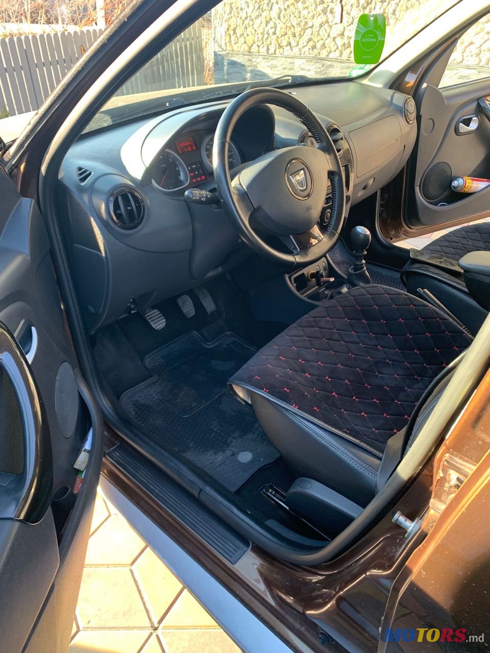 2011' Dacia Duster photo #4