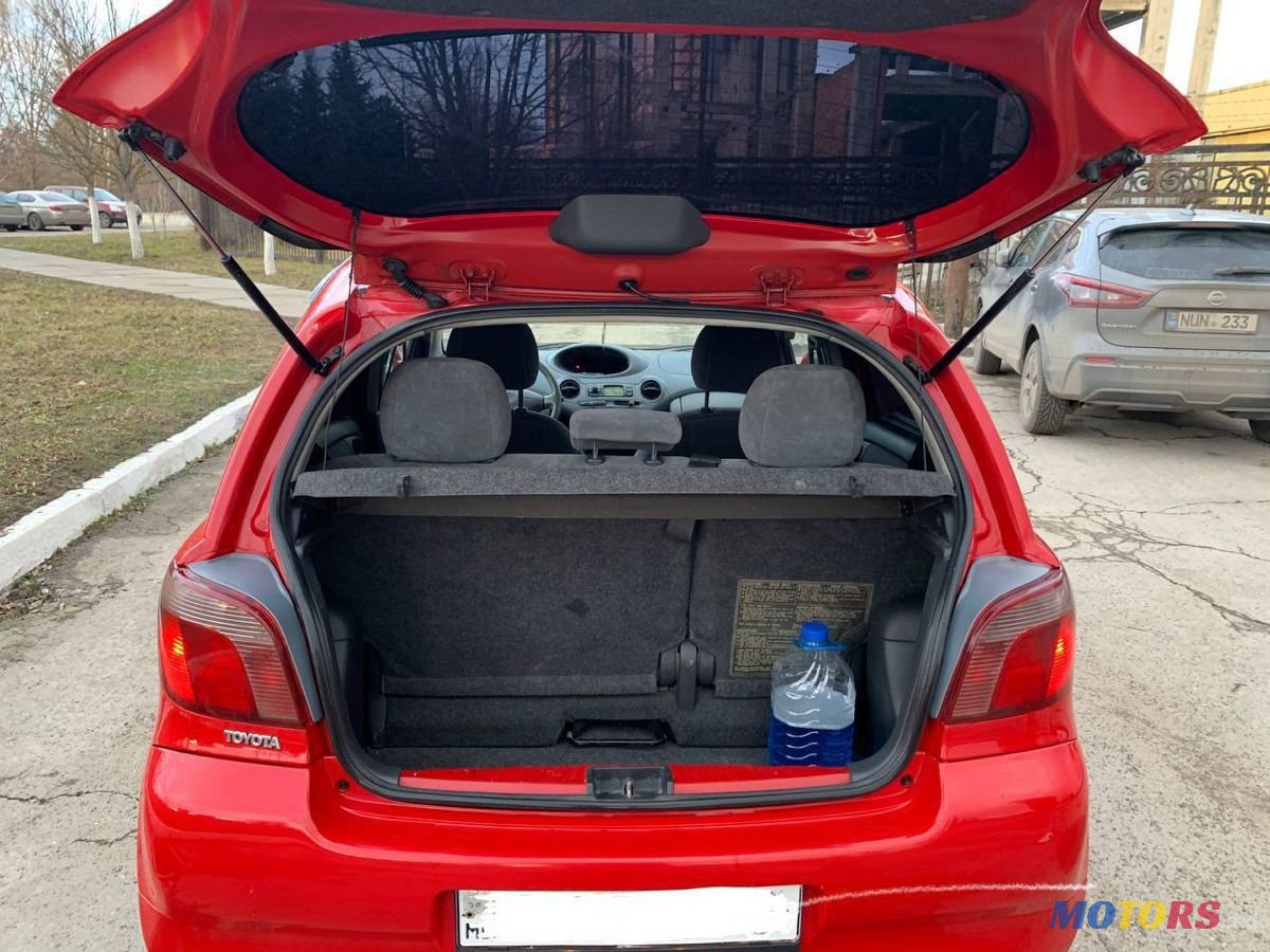 2000' Toyota Yaris photo #1