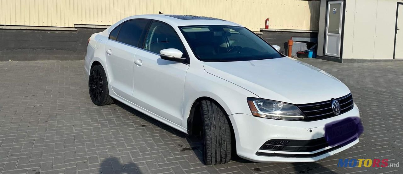 2017' Volkswagen Jetta photo #2