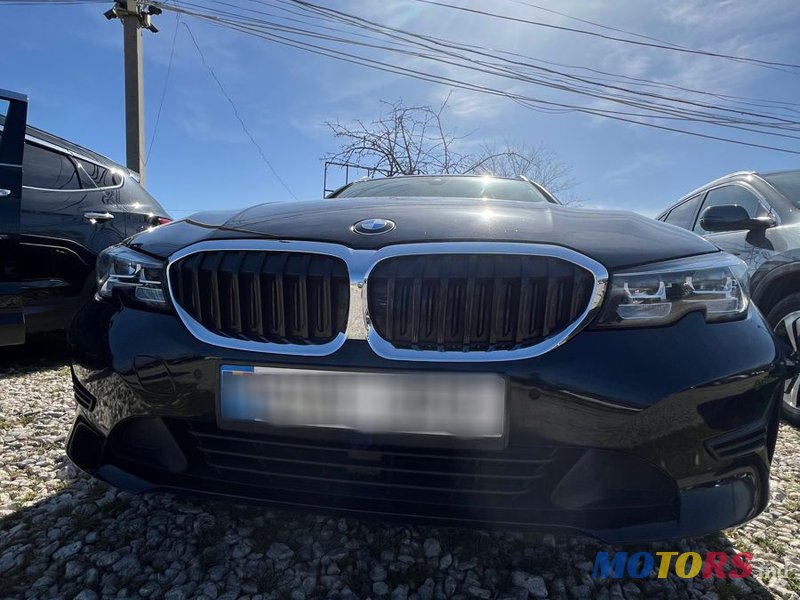 2021' BMW 3 Series photo #4