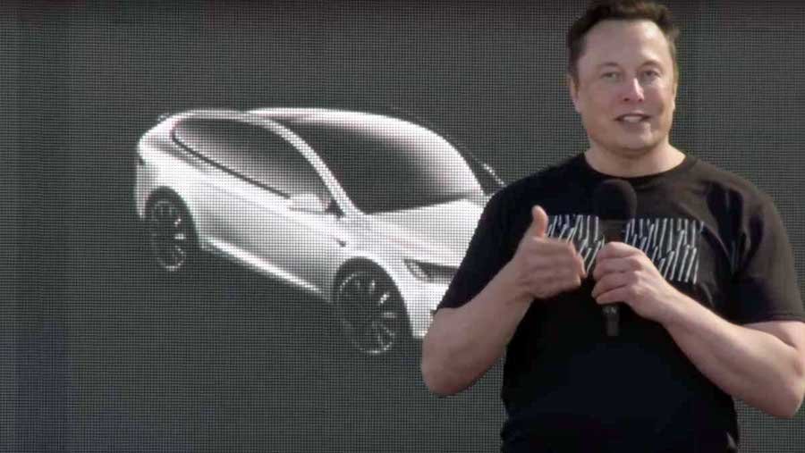 Илон Маск пообещал через три года выпустить Tesla за 25 тысяч долларов