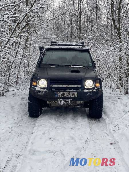1995' Mitsubishi Pajero photo #2