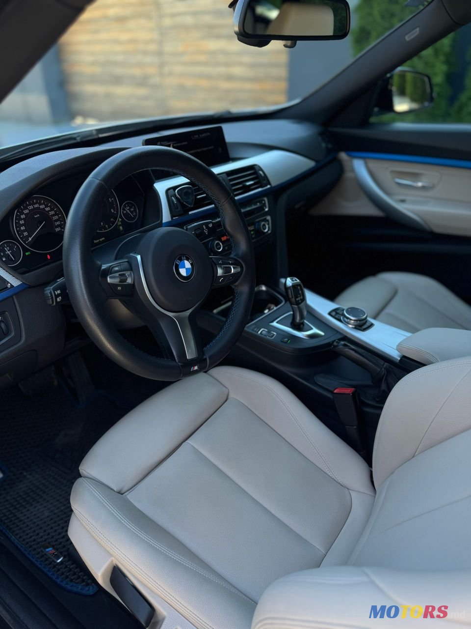 2015' BMW 3 Series Gran Turismo photo #6