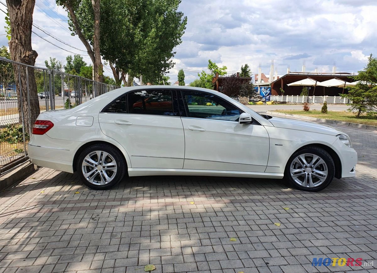 2010' Mercedes-Benz E Класс photo #5