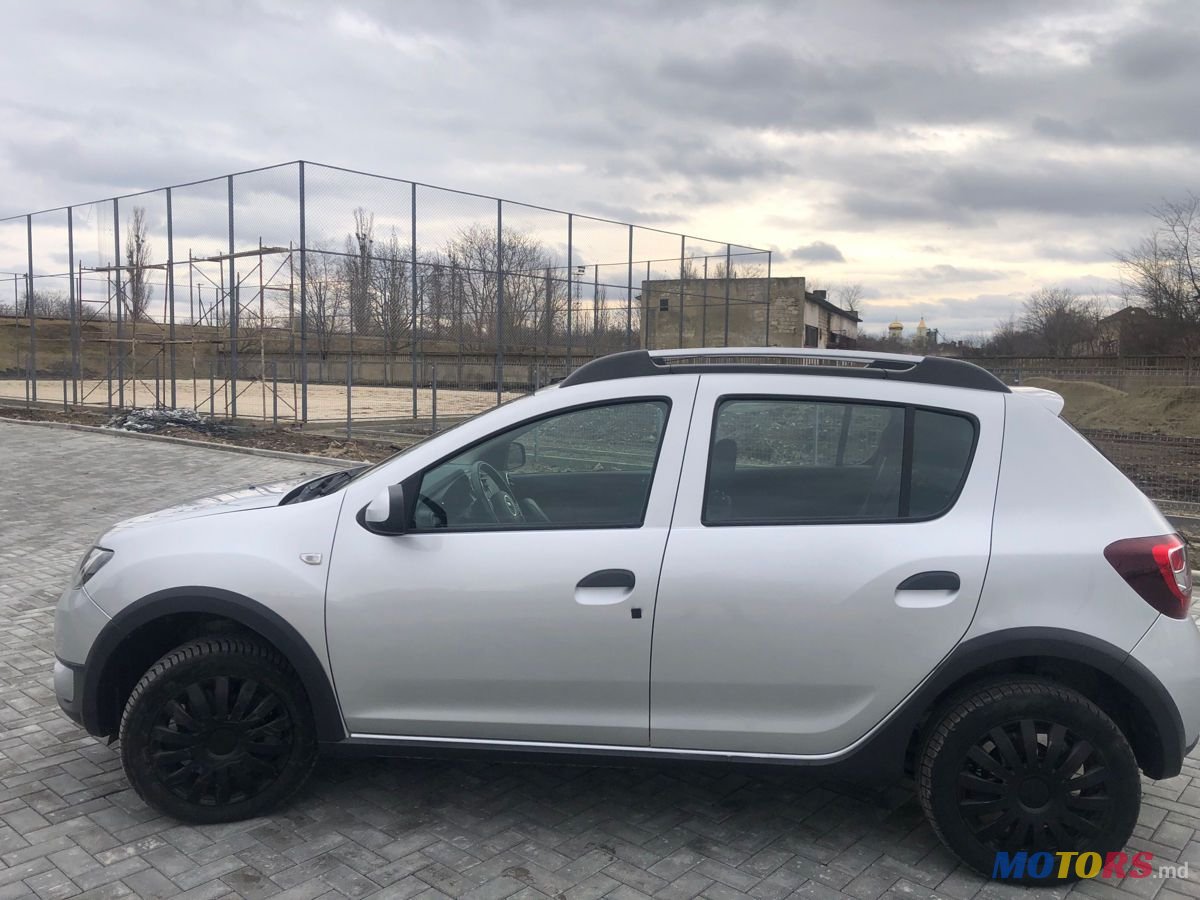 2013' Dacia Sandero Stepway photo #5