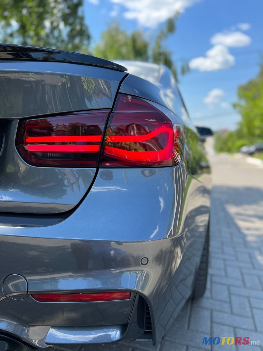 2017' BMW 3 Series photo #4