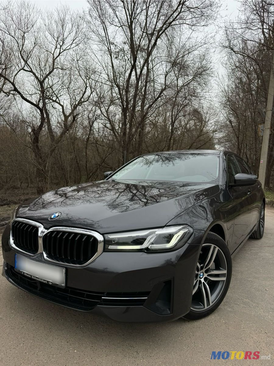 2020' BMW 5 Series photo #1