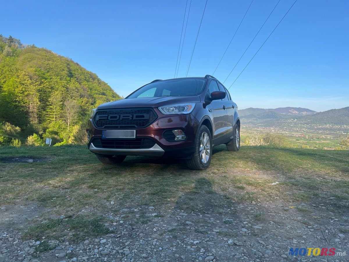 2018' Ford Escape photo #1