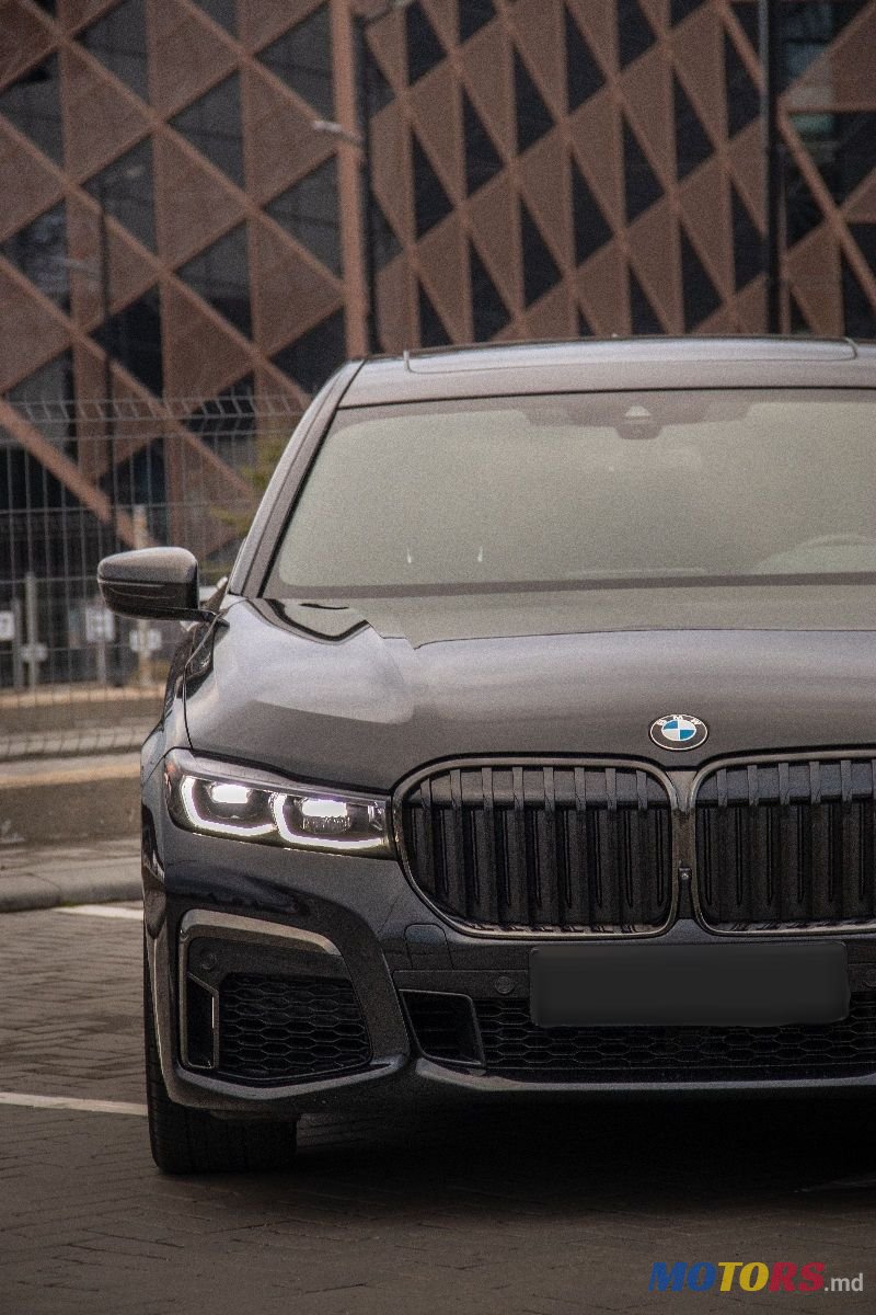 2021' BMW 7 Series photo #3