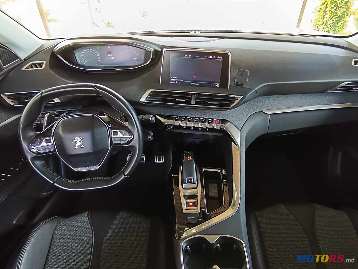 2018' Peugeot 3008 photo #2