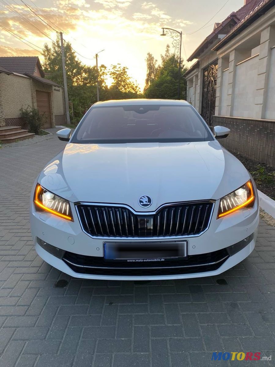 2018' Skoda Superb photo #3