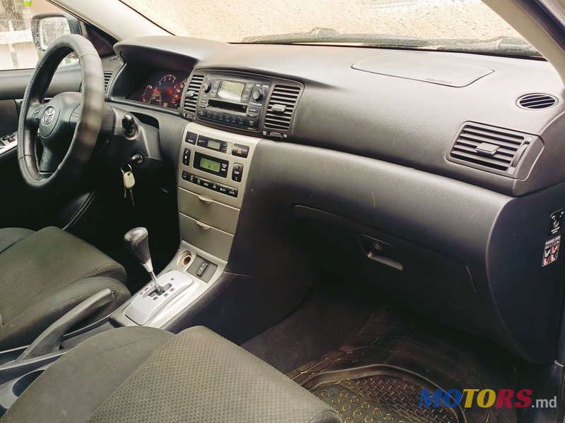 2005' Toyota Corolla photo #4