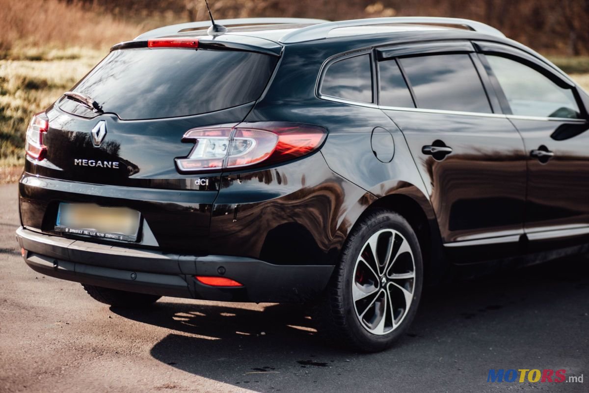 2014' Renault Megane photo #2